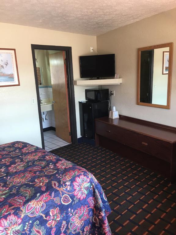 Best Value Inn Motel Sandusky Marianna Exterior foto