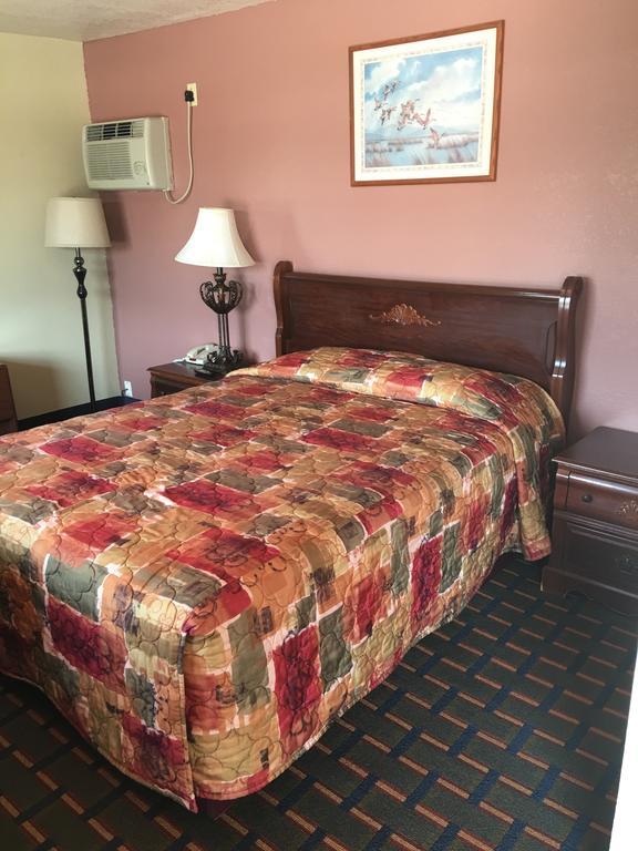 Best Value Inn Motel Sandusky Marianna Exterior foto