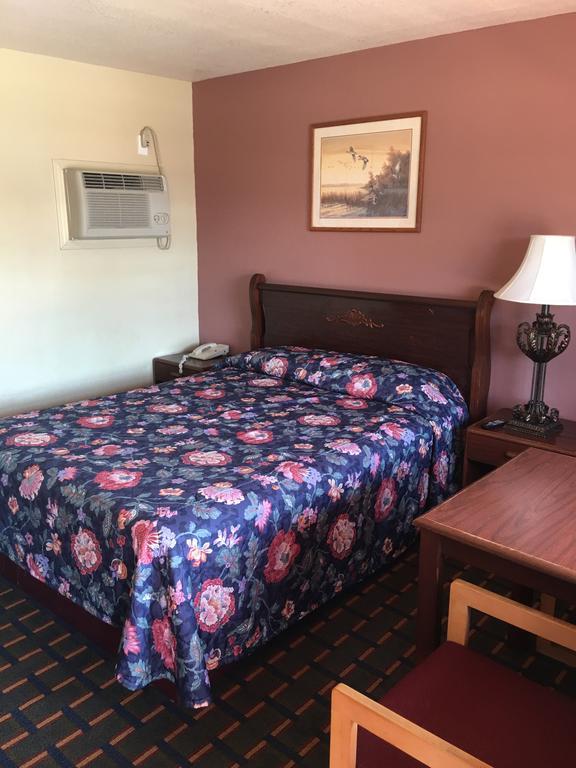 Best Value Inn Motel Sandusky Marianna Exterior foto