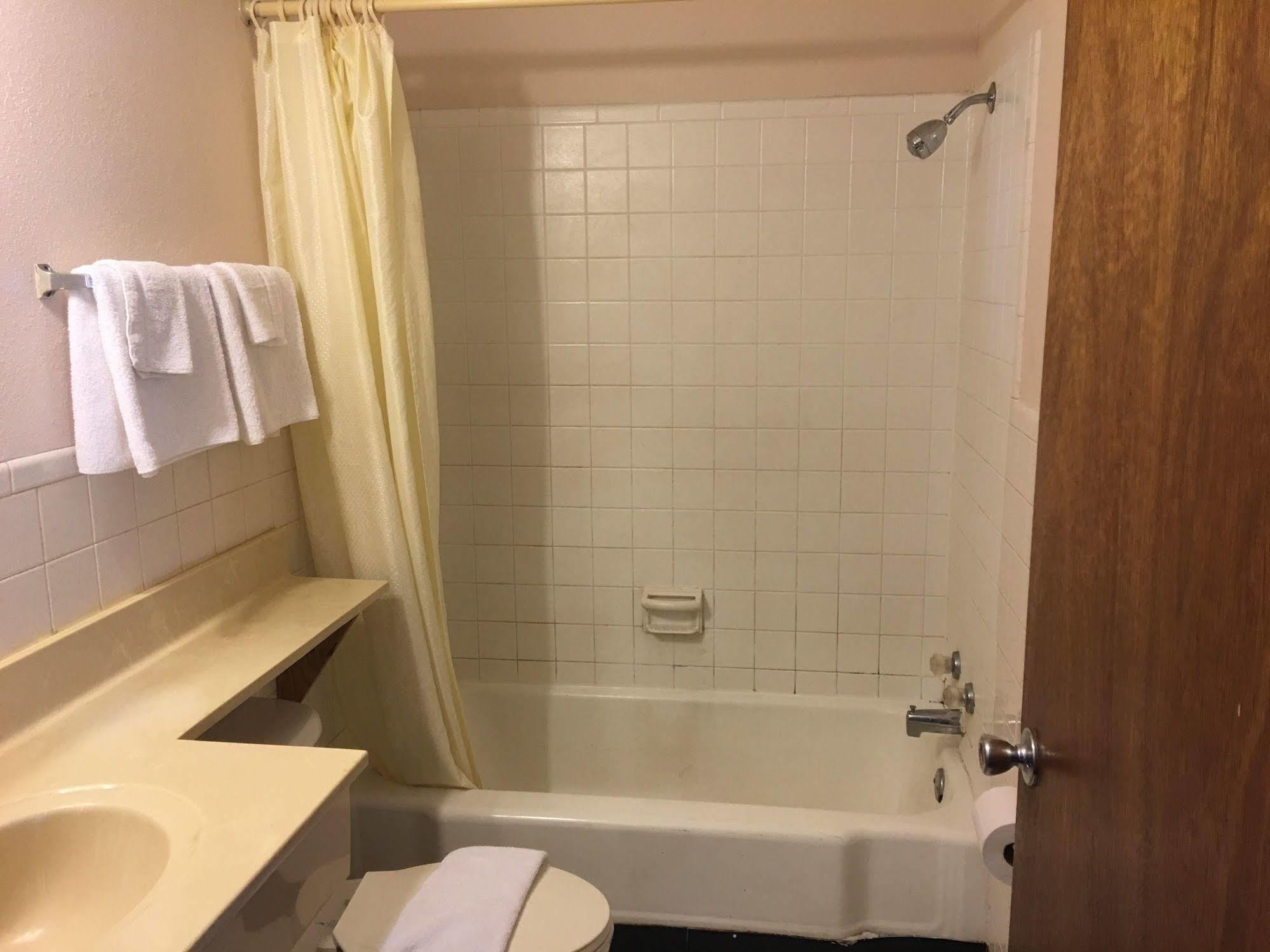 Best Value Inn Motel Sandusky Marianna Exterior foto