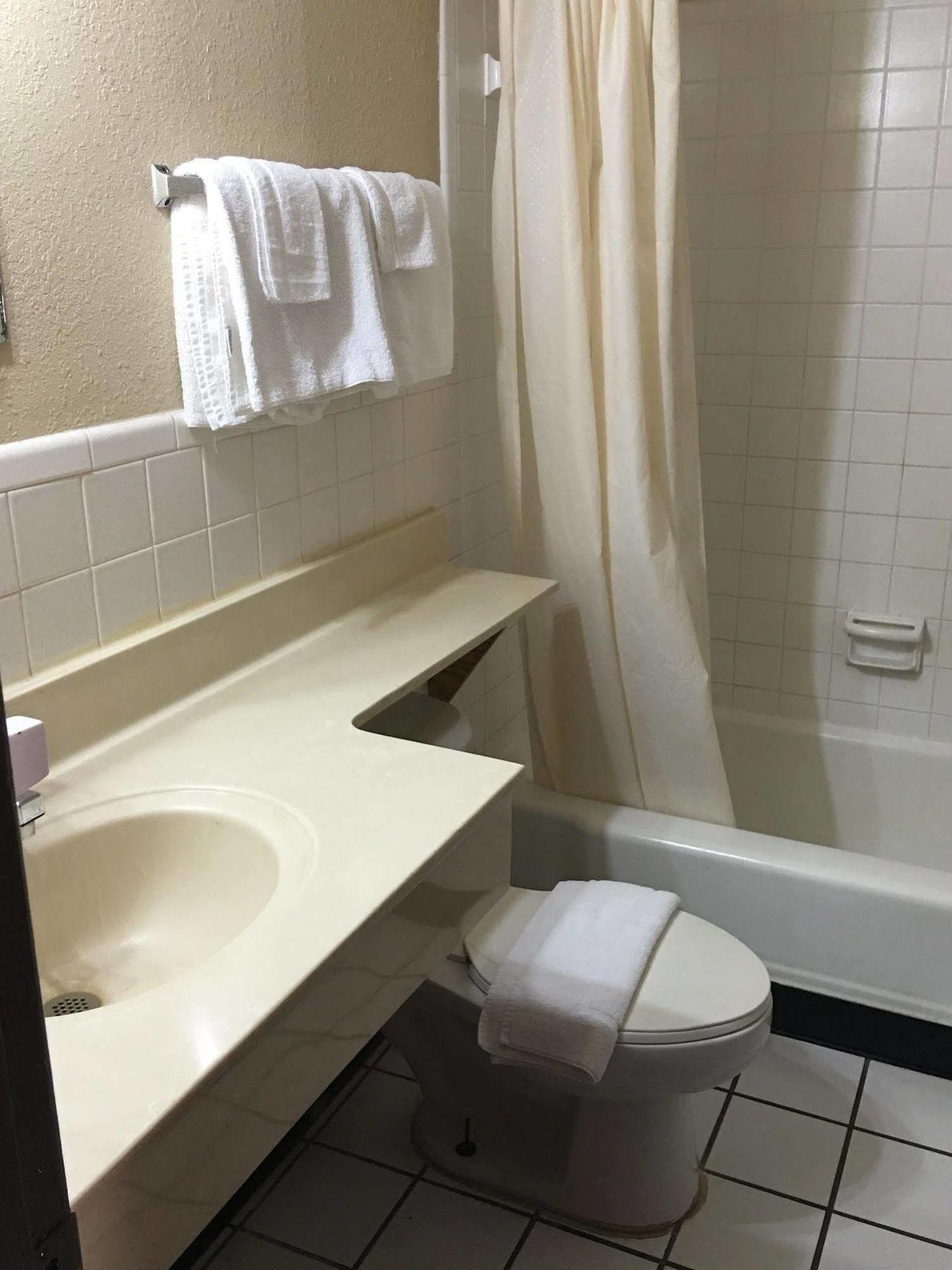 Best Value Inn Motel Sandusky Marianna Exterior foto
